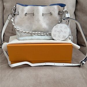 Elegant White Designer Women's Bag
